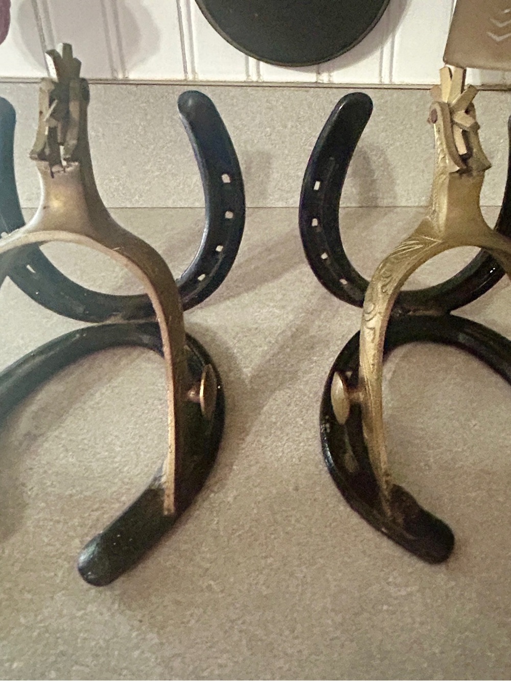 Cast Iron Horseshoe and Brass Spur Decorative Bookends - Black and Gold